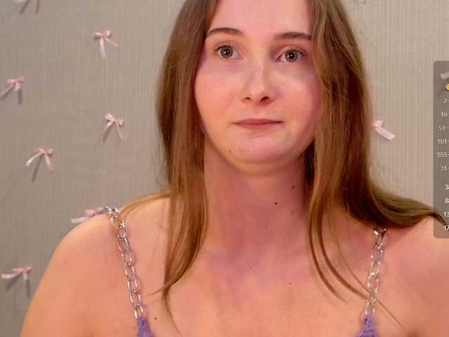 PeachGirl's BongaCams show and profile