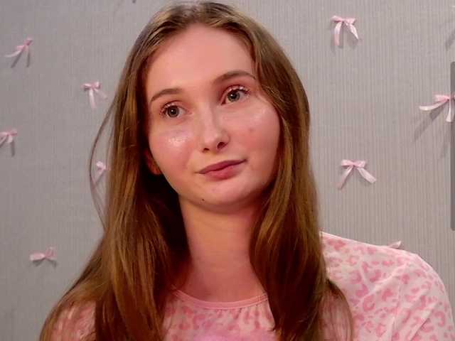 модель PeachGirl