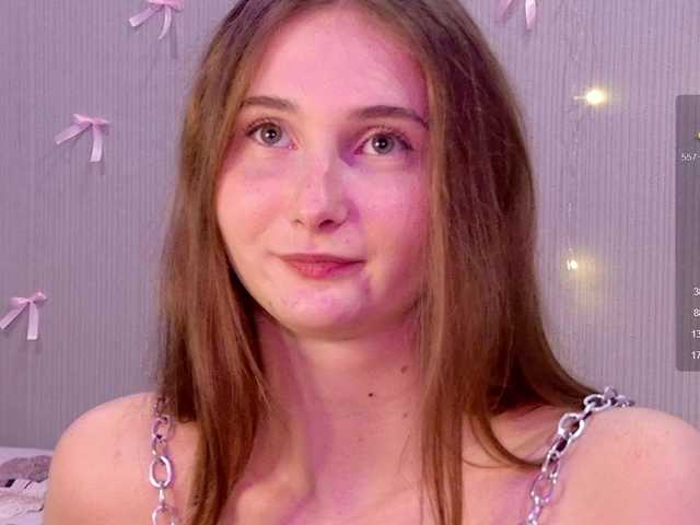 PeachGirl's BongaCams show and profile