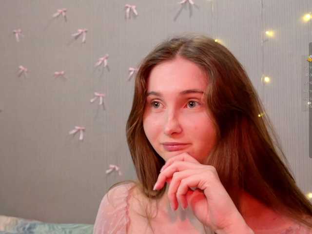 PeachGirl's BongaCams show and profile