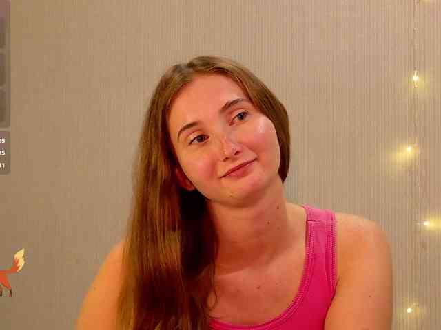PeachGirl webcam