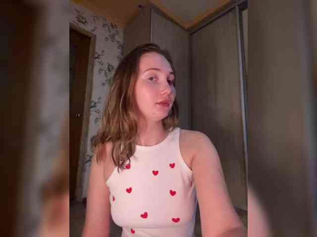PeachGirl webcam
