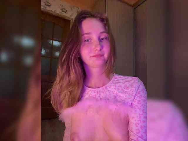 online webcam porn PeachGirl