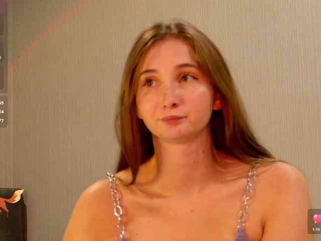 PeachGirl webcam