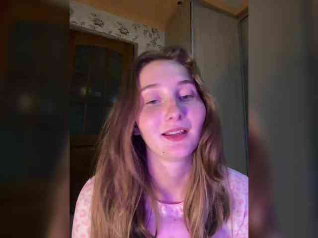 free live webcam PeachGirl