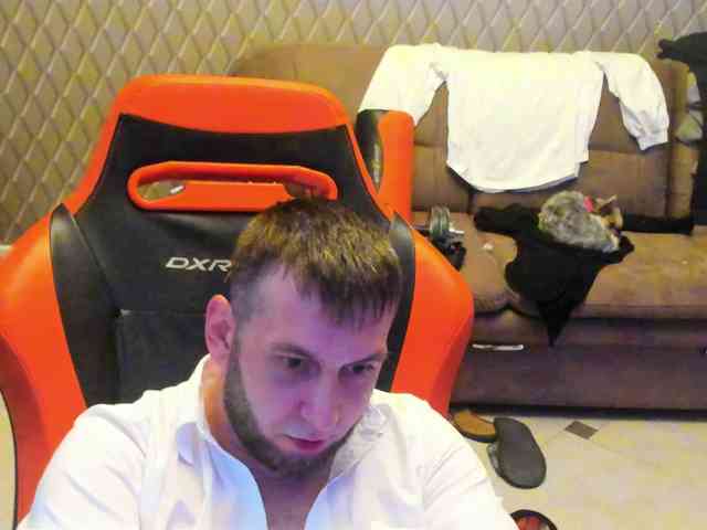 1KsandeR1Ai webcam