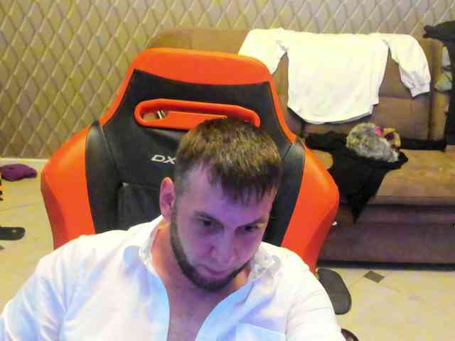 1KsandeR1Ai webcam
