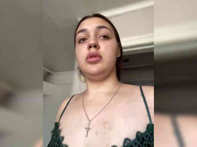 Lilliangelmoon webcam