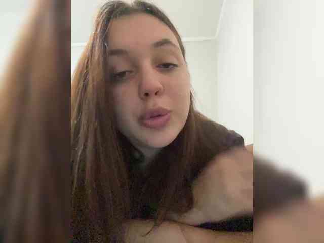 Lilliangelmoon webcam