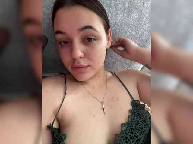 Lilliangelmoon webcam