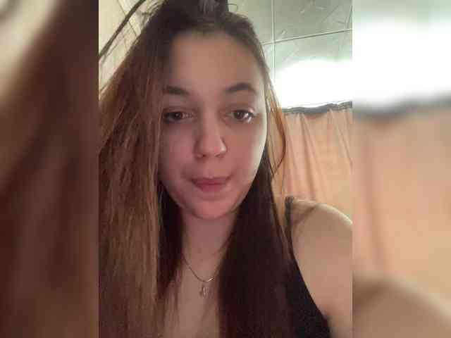 Lilliangelmoon webcam