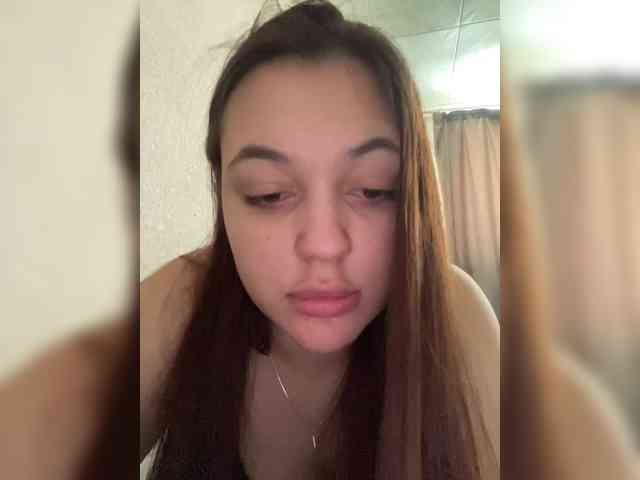 Lilliangelmoon webcam