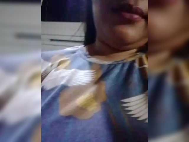 NaughtyWetPieXx webcam