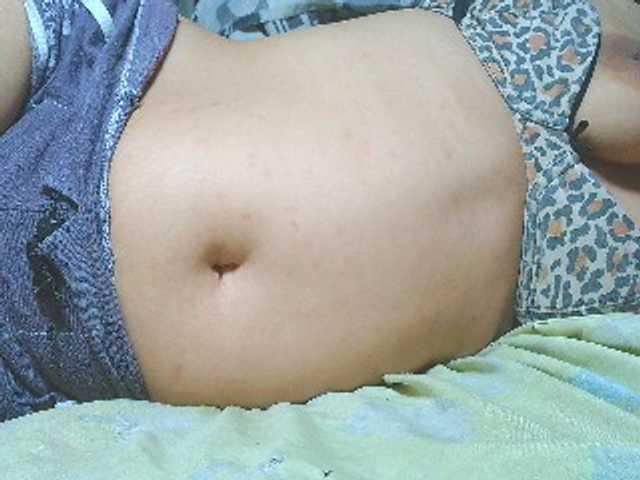 NaughtyWetPieXx webcam