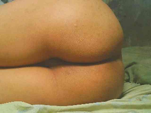 NaughtyWetPieXx webcam