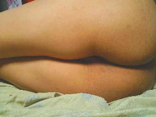 NaughtyWetPieXx webcam