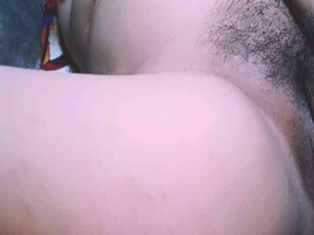 NaughtyWetPieXx Live Webcam on BongaCams