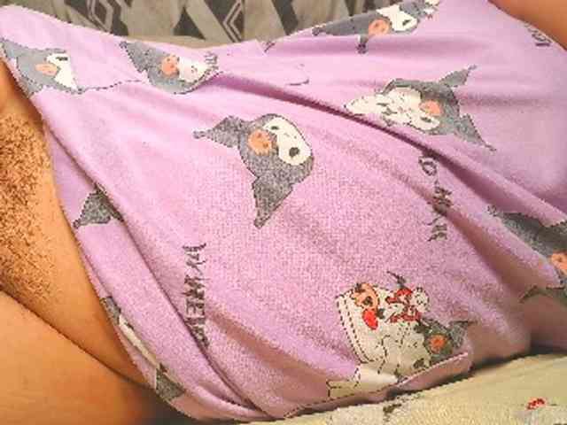 NaughtyWetPieXx webcam