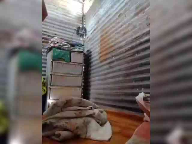 NaughtyWetPieXx webcam