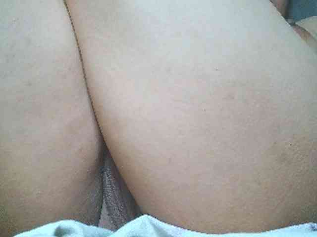 NaughtyWetPieXx webcam