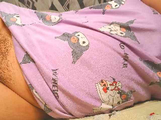 NaughtyWetPieXx webcam