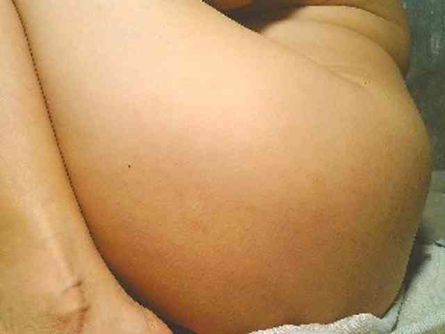 NaughtyWetPieXx webcam