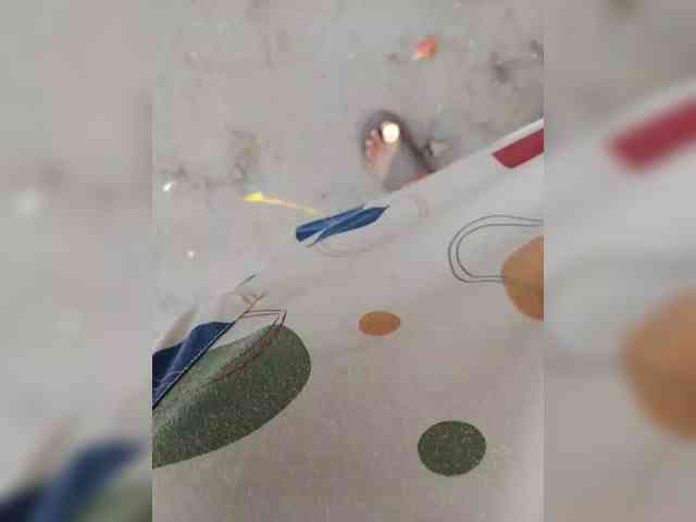 NaughtyWetPieXx webcam