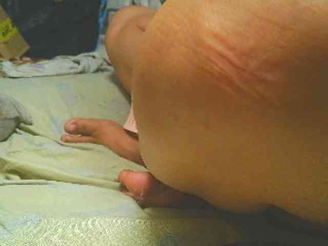 NaughtyWetPieXx webcam