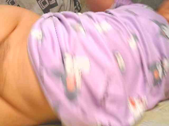 NaughtyWetPieXx webcam