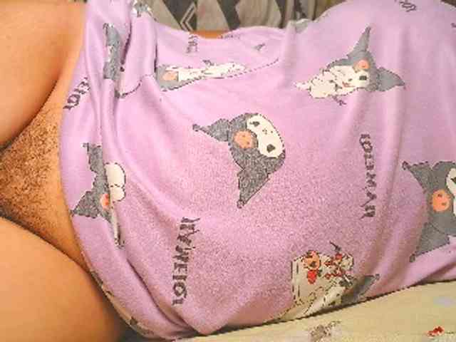 NaughtyWetPieXx webcam