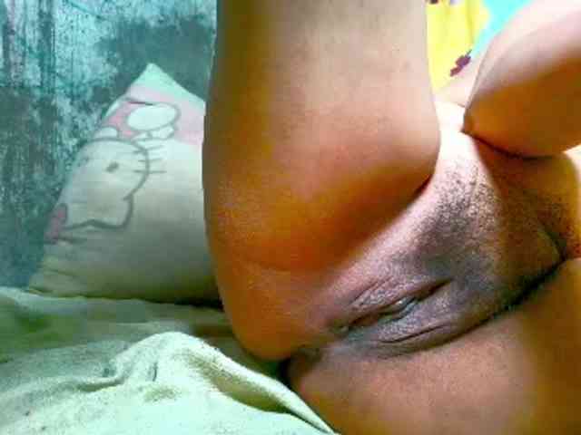 NaughtyWetPieXx webcam