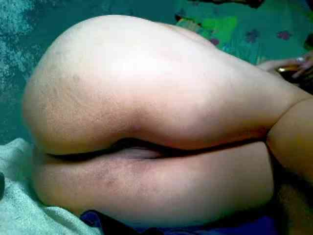 NaughtyWetPieXx webcam