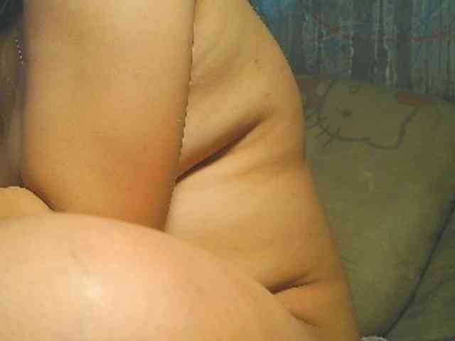 NaughtyWetPieXx webcam