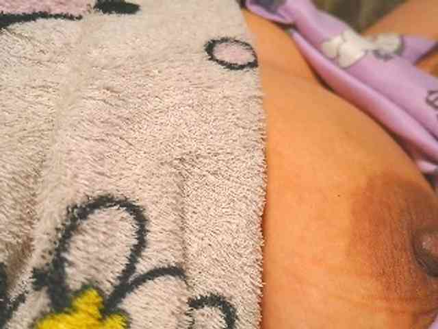 NaughtyWetPieXx webcam