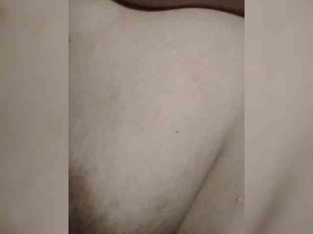 NaughtyWetPieXx webcam