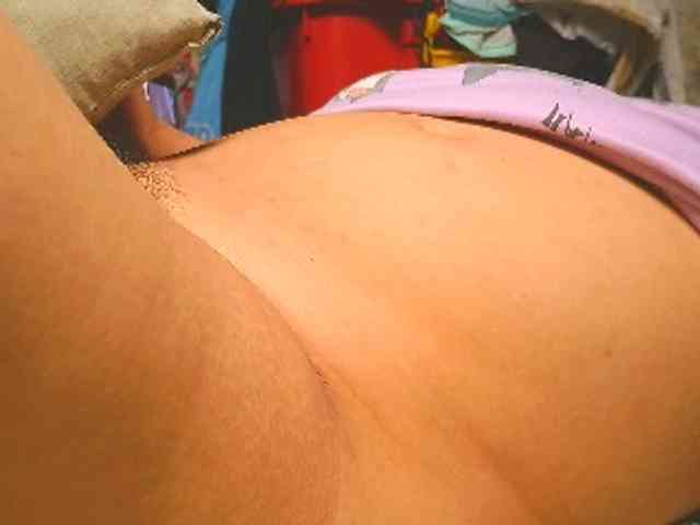 NaughtyWetPieXx webcam