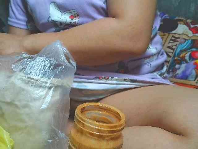 NaughtyWetPieXx webcam