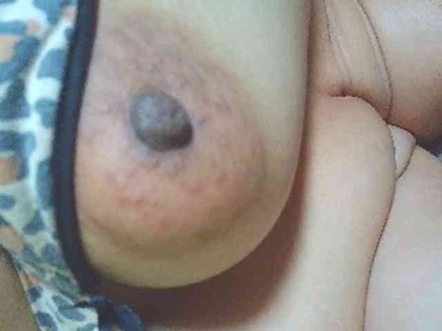 NaughtyWetPieXx webcam