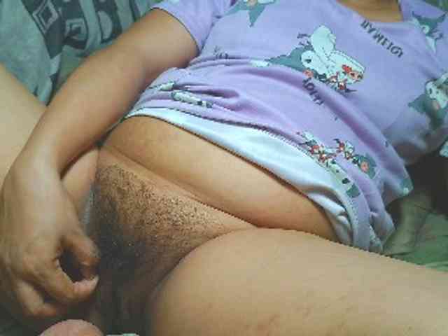 NaughtyWetPieXx webcam