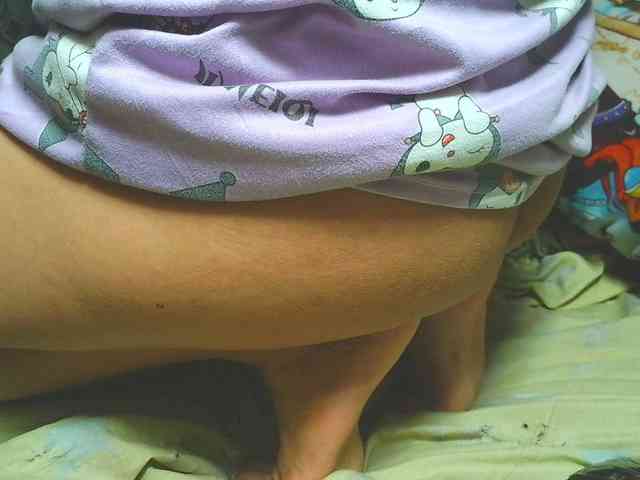 NaughtyWetPieXx webcam