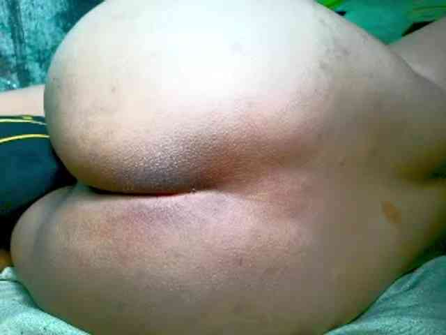 NaughtyWetPieXx webcam