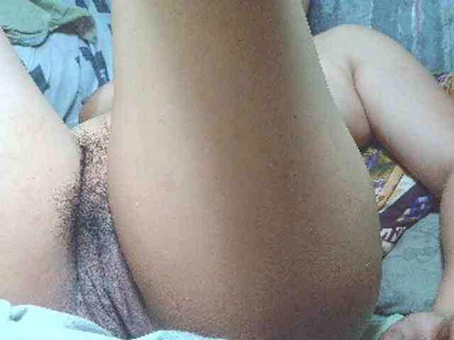 NaughtyWetPieXx webcam