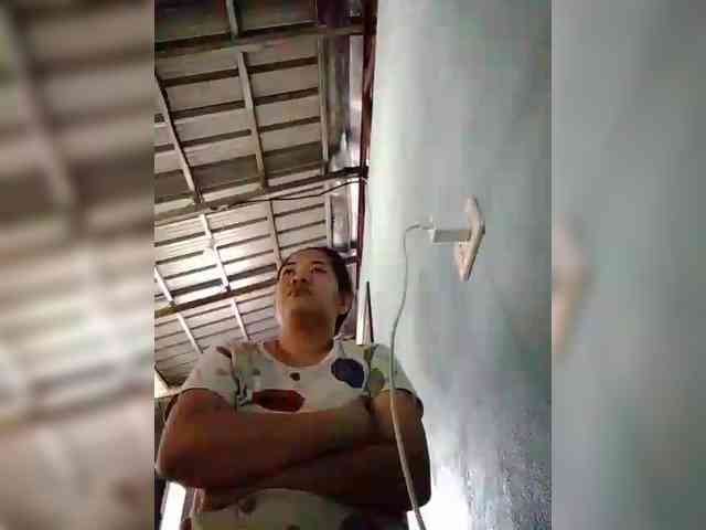 NaughtyWetPieXx webcam