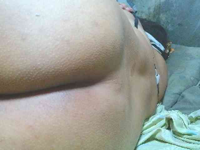 NaughtyWetPieXx webcam