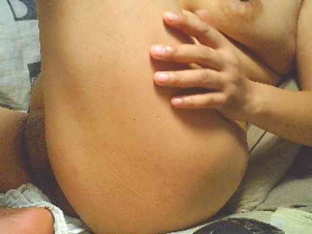 NaughtyWetPieXx webcam