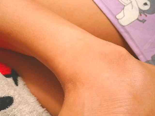 NaughtyWetPieXx webcam