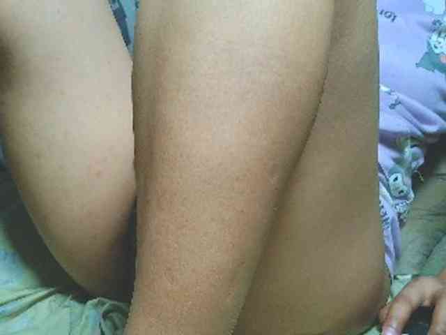 NaughtyWetPieXx webcam