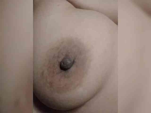 NaughtyWetPieXx webcam