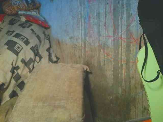 NaughtyWetPieXx webcam