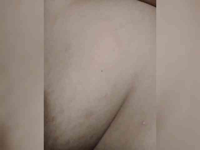 NaughtyWetPieXx webcam